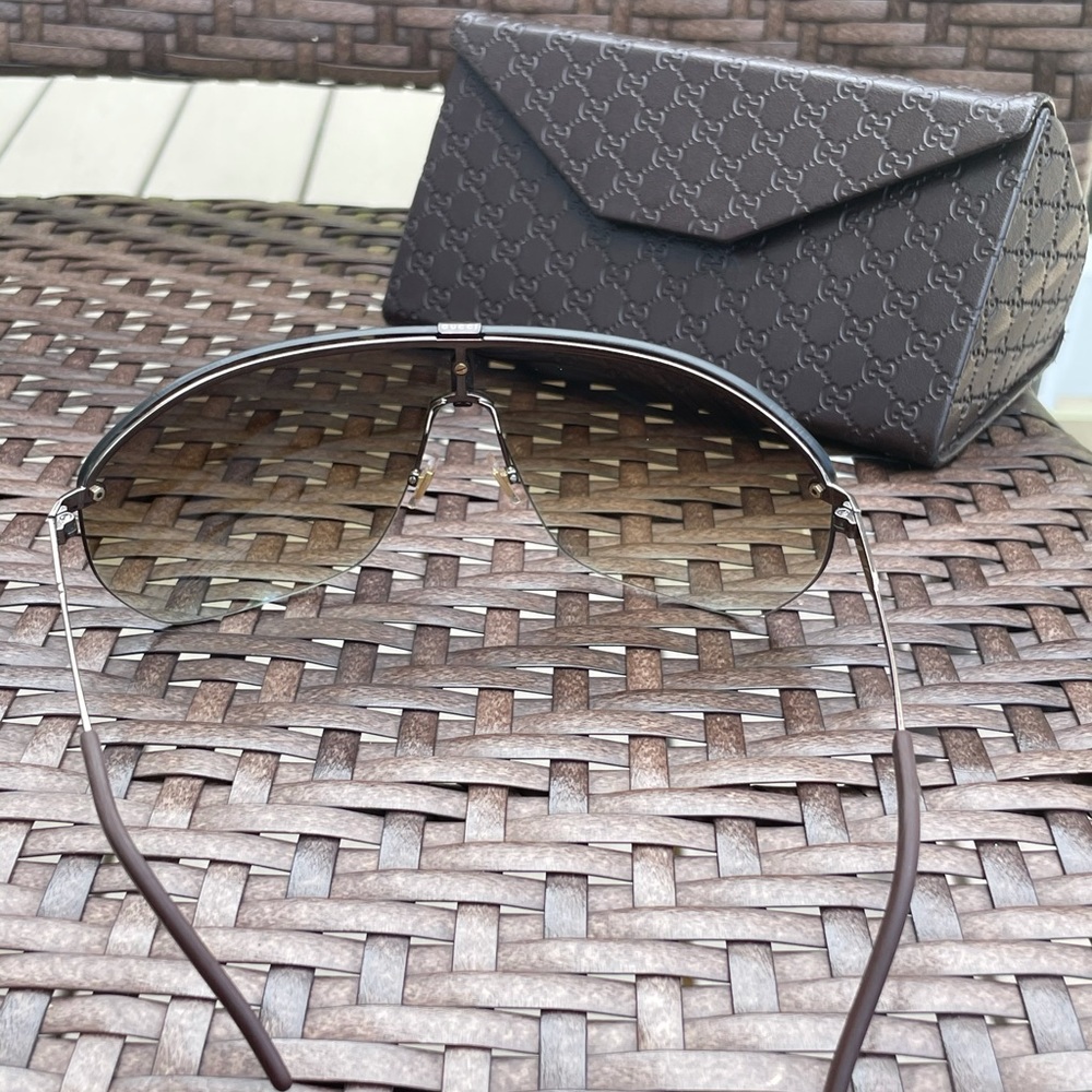 Gucci Shades - Picture 4 of 5